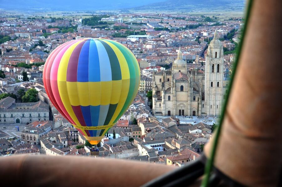From Madrid: Hot Air Balloon Ride in Segovia with Pickup - Returning To Madrid By Ground Vehicle