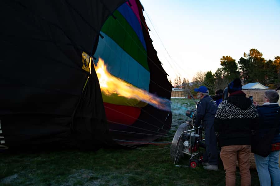 From Methven: Hot Air Balloon Flight in Canterbury with Wine - The quiet side of the flight