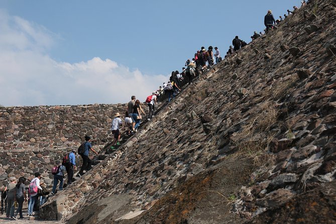 Full-Day Teotihuacan Hot Air Balloon Tour from Mexico City Including Transport - What the $249 Price Really Buys