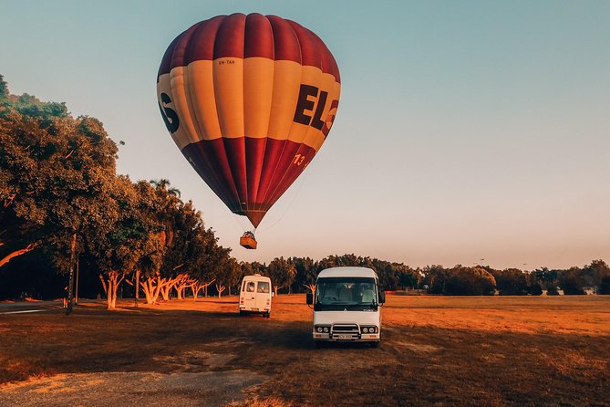 Gold Coast Hot Air Balloon Flight 1 Hour - BEST PRICE! - What is included for $235.26