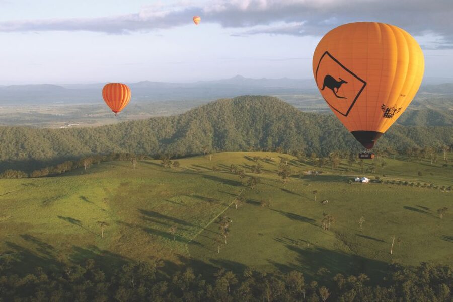Gold Coast: Hot Air Balloon Flight and Vineyard Breakfast - Practical tips for a better morning