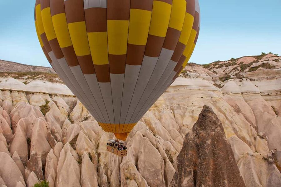 Göreme: Sunrise Hot Air Balloon Ride over Cappadocia - A smooth sunrise flight over the valleys