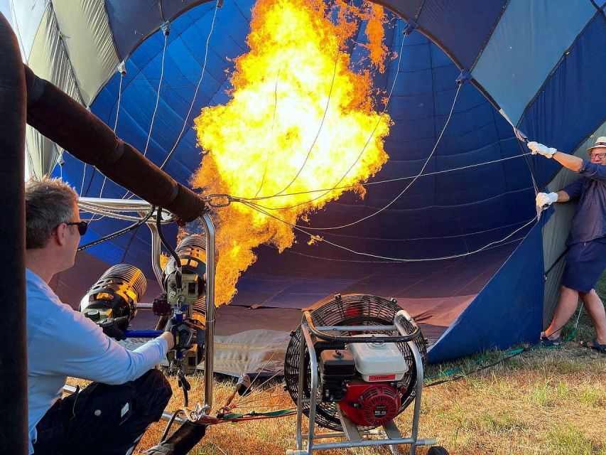 Heraklion: Sunrise Balloon Flight & Sunset Catamaran Cruise - Breakfast, certificates, and the mountain pause