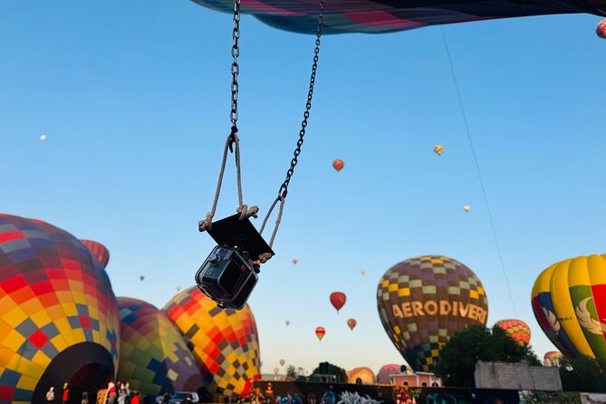Hot air balloon adventure over Teotihuacan - Breakfast at a local restaurant