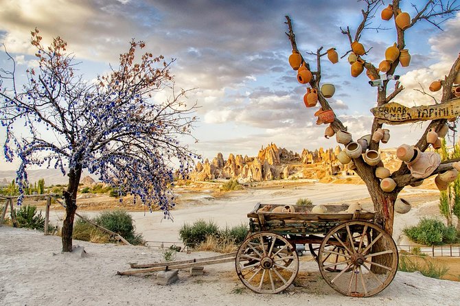 Hot Air Balloon, Best of Red and Green Guided 1-Day Tour - Goreme, Rose Valley, and the evening views