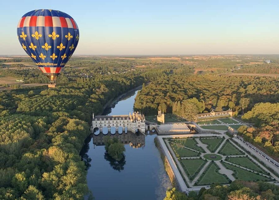 Hot Air Balloon Flight above the Castle of Chenonceau - Key points before you book