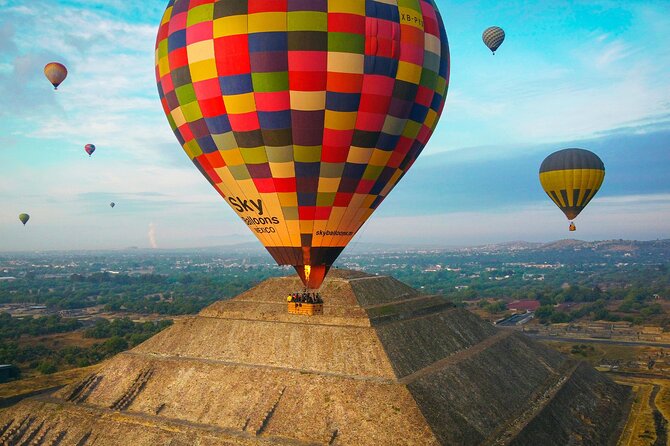 Hot Air Balloon Flight and Tour of the Majestic Pyramids - Why the balloon flight is the main event