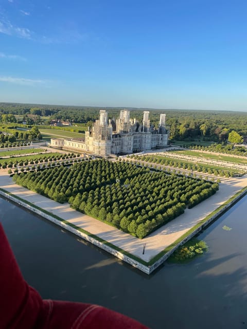 Hot air balloon flight: Flight over Sologne and castles - At a glance
