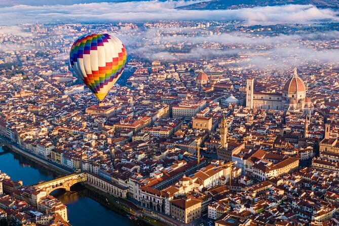 Hot Air Balloon flight in Florence - A small basket and a more personal flight