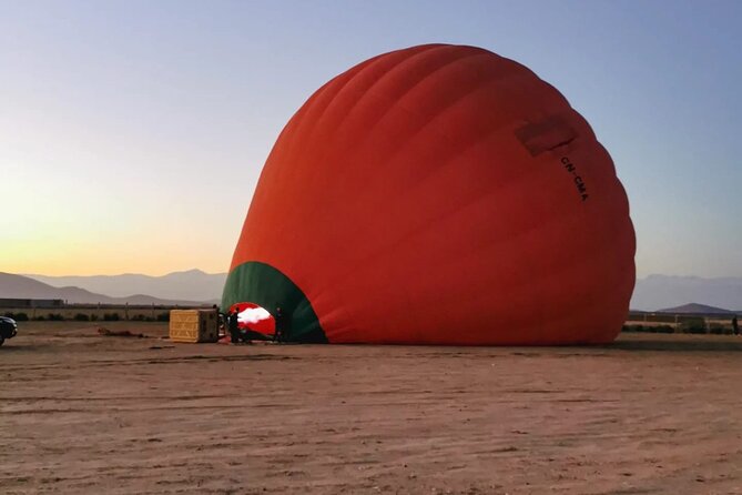 Hot air balloon flight in the desert with camel ride - Weather and cancellation concerns