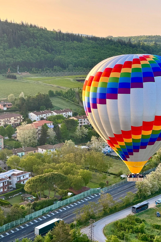 Hot air balloon flight in Tuscany from Chianti area - Who should book this flight?