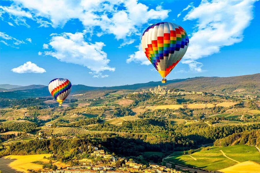 Hot air balloon flight in Tuscany from Chianti area - What the three-hour outing feels like
