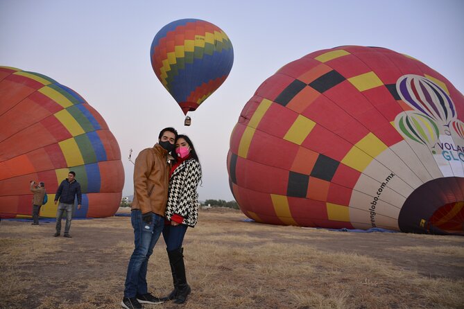 Hot Air Balloon Flight over Teotihuacán - The sunrise balloon flight over the pyramids