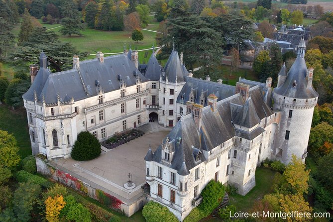 Hot Air Balloon Flight over the castle of Chenonceau / France - Why Chenonceau is such a good castle to see from the air
