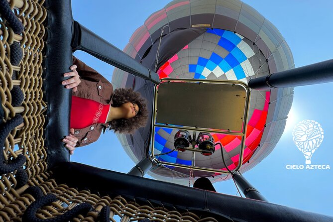 Hot Air Balloon Flight Teotihuacan With Pickup and Breakfast - Guides, group size, and comfort