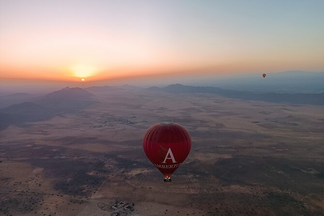 Hot air balloon flight to Marrakech in a small group. Breakfast - Key points at a glance