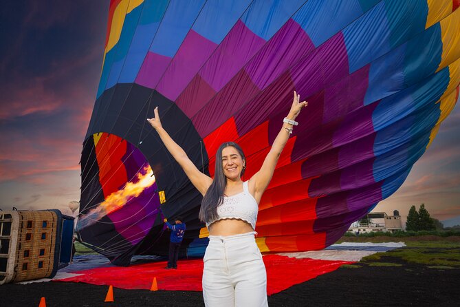Hot Air Balloon Flight with Breakfast Cave and Pyramids Tour - The very early start from Mexico City