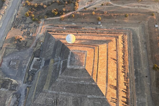 Hot Air Balloon Flight with Cave Breakfast - The silver and obsidian workshop at 9:10 am