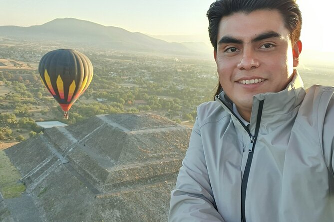 Hot air balloon from CDMX and Restaurant la Gruta (ORIGINAL) - Breakfast Inside La Gruta