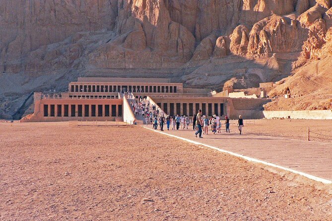 Hot Air Balloon & Full Day to East & West Bank Tour of Luxor - Karnak Temple brings the East Bank into the same day