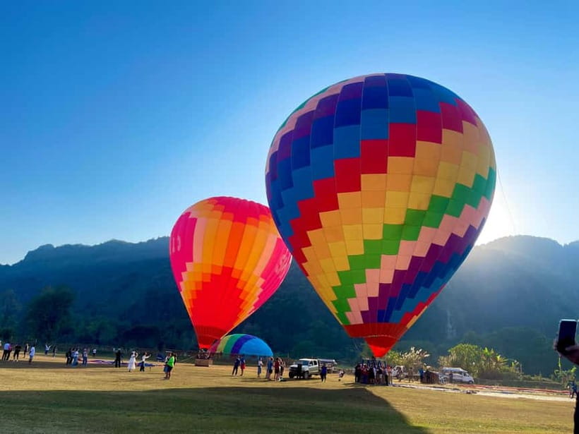 Hot Air Balloon in VangVieng pick up-drop off - Thirty minutes above the Nam Song River