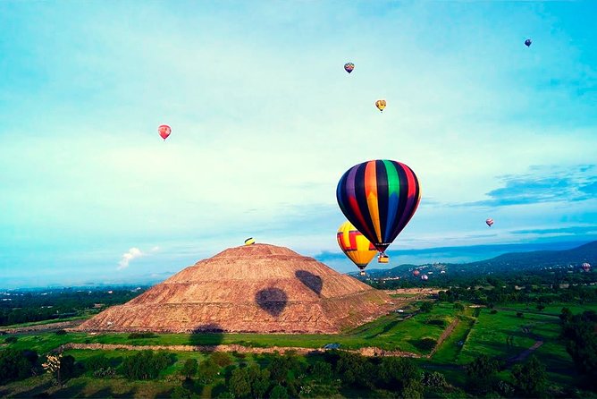 Hot Air Balloon Ride and Teotihuacan Pyramids Excursion - What the one-hour balloon flight offers