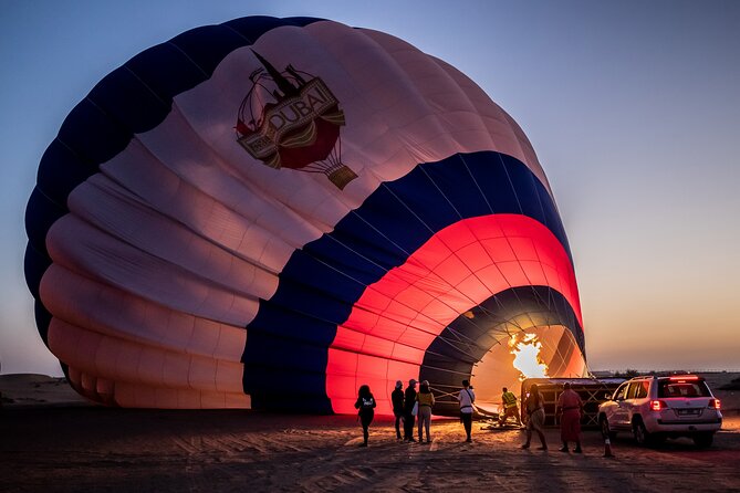 Hot Air Balloon Ride & In-flight Falcon Show including Transfers - Watching the balloon come alive