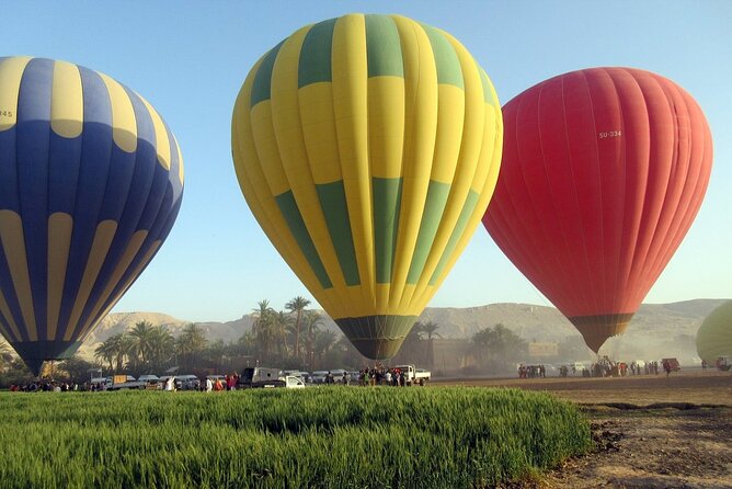 Hot air balloon ride in Luxor with hotel delivery service - Crossing to the west bank and preparing to fly