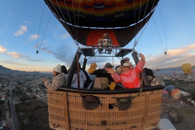 Hot air Balloon ride in Teotihuacan & breakfast in “La Gruta” - Walking Teotihuacan after seeing it from above