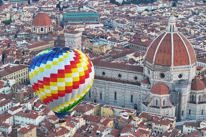 Hot Air Balloon ride in Tuscany countryside from Chianti - The landing field and the ride back