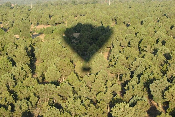 Hot-Air Balloon Ride over Madrid’s Guadarrama Regional Park - The crew and the feel of the outing