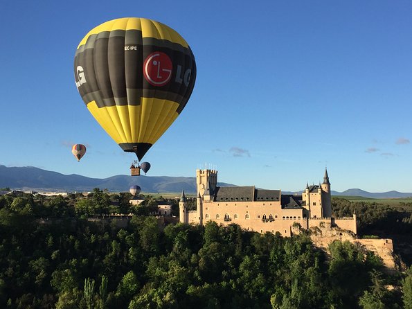 Hot-Air Balloon Ride over Segovia with Optional Transport from Madrid - The Alcázar and the open country
