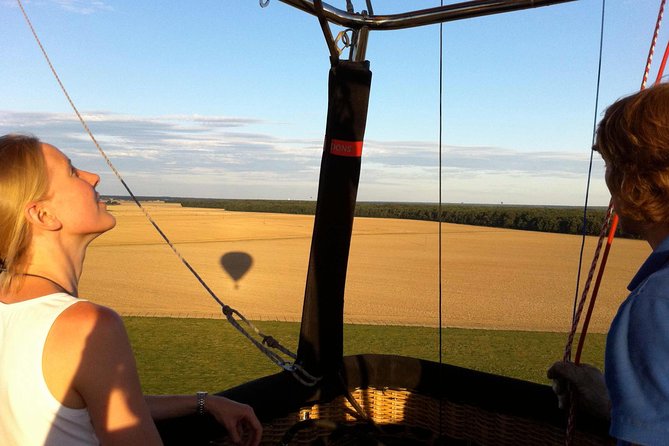 Hot-Air Balloon Ride over the Loire Valley, from Amboise or Chenonceau - Landing, balloon pack-up, and the post-flight toast