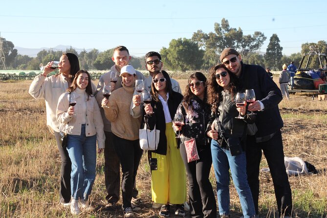Hot air balloon ride with breakfast in Cueva from CDMX - Coffee, preparation, and the balloonport