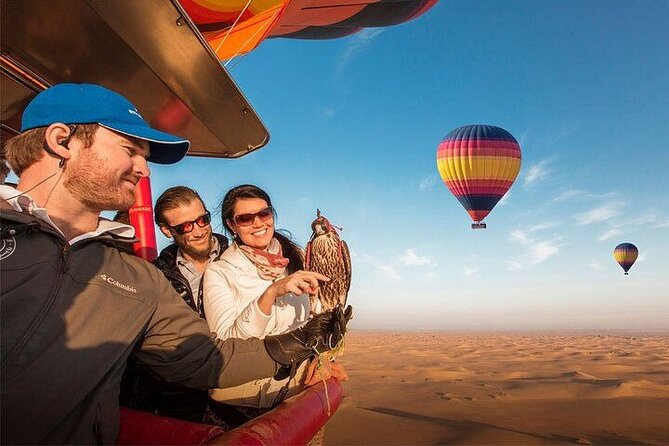 Hot Air Balloon Sunrise Tour with free transport in Dubai - One hour above Dubai’s red dunes