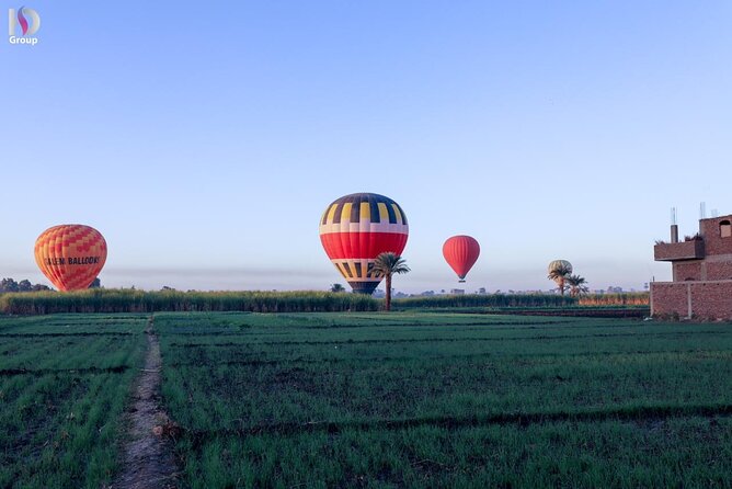 Hot Air Balloon Tour in Luxor - Takeoff and the first views from the basket