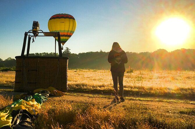 Hot air ballooning: Chambord, Blois, Chenonceau, Cheverny or Chaumont - Landing, breakfast, and the ride back