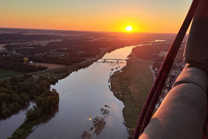 Hot air ballooning: Chambord, Blois, Chenonceau, Cheverny or Chaumont - Is $275.12 a fair price?