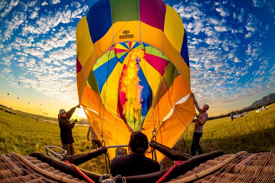 Hunter Valley: Sunrise Balloon Ride with Bubbly Breakfast - Is $261 good value?
