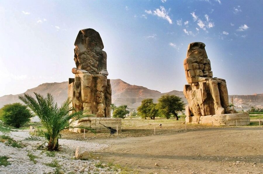 Hurghada: 2-Day Luxor Tour with Hotel, Balloon, & Nile Boat - Lunch and Luxor Temple after the crowds