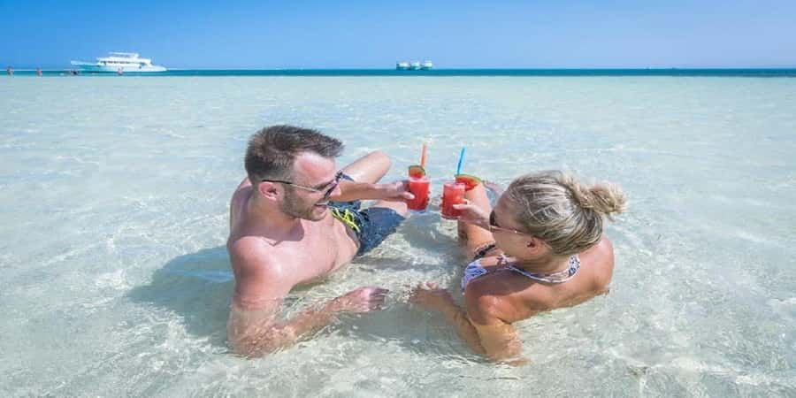 Hurghada: 9-Day Egypt Tour, Nile Cruise, Balloon, Flights - Luxor from above, then two major temples