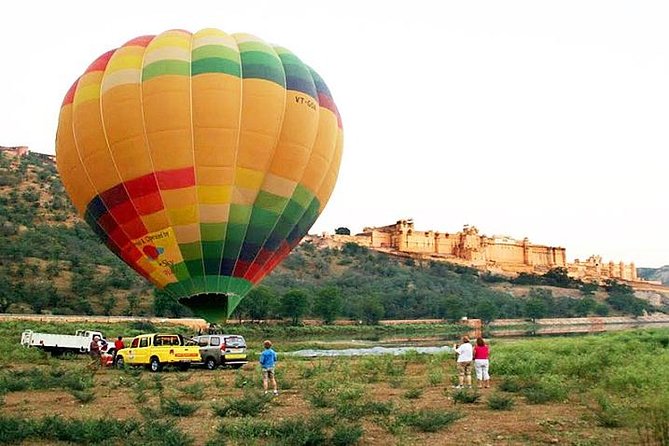Jaipur's Balloon Safari - Fly Over the Pink City - One hour above Amber Fort and the Aravallis