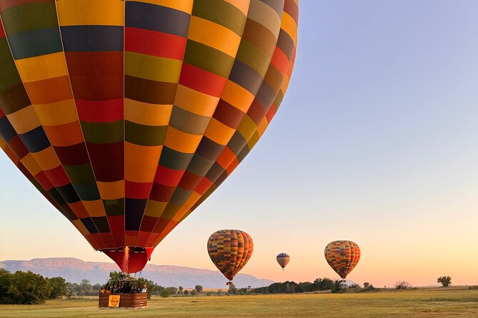 Johannesburg: Hot Air Balloon Flight along Magalies Valley - Sparkling wine and breakfast after landing
