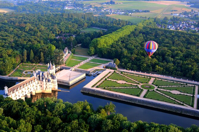Loire Valley Hot-Air Balloon Ride - Taking off beside Château de Chenonceau
