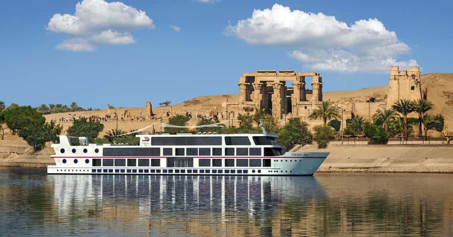 Luxor: 8 Days Nile Cruise, Balloon, Guided Tours, Abu Simbel - Day 1: The West Bank and a first night on the Nile