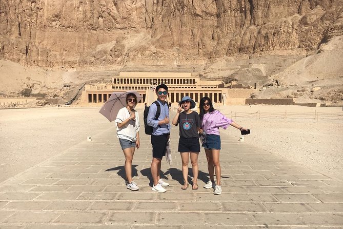 Luxor Combo Tour: Hot Air balloon+Full Day Guided Tour including Lunch - Medinet Habu and the Colossi of Memnon