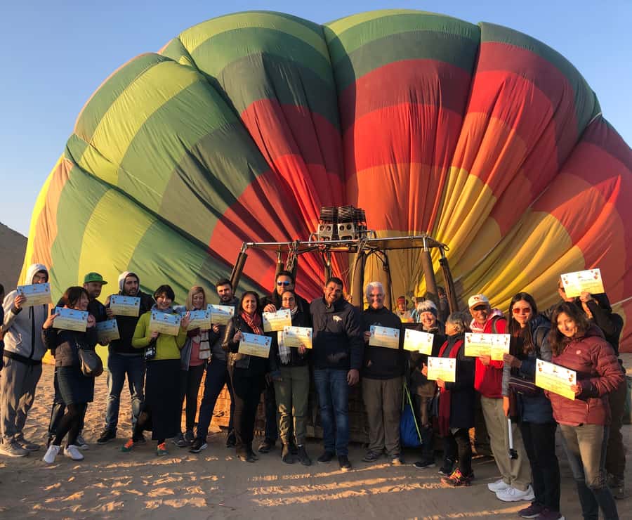 Luxor: Hot Air Balloon Ride Over Temple of Hatshepsut - Landing in a field or desert area