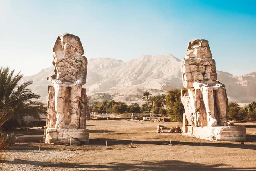 Luxor: West and East Banks All-Inclusive Tour & Balloon Ride - Crossing the Nile by traditional felucca