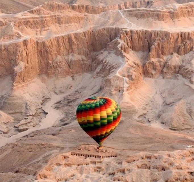 Luxor: West Bank Hot Air Balloon Ride with Hotel Transfers - Forty-five minutes above the West Bank