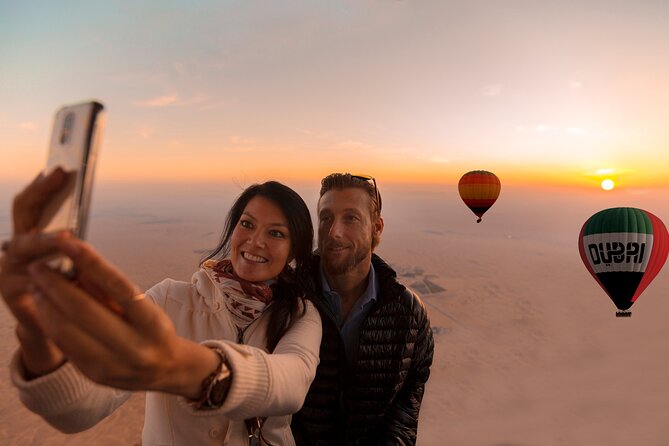 Luxury Hot Air Balloon, Land Rover Defender & Michelin Breakfast - Watching the balloon rise from the sand